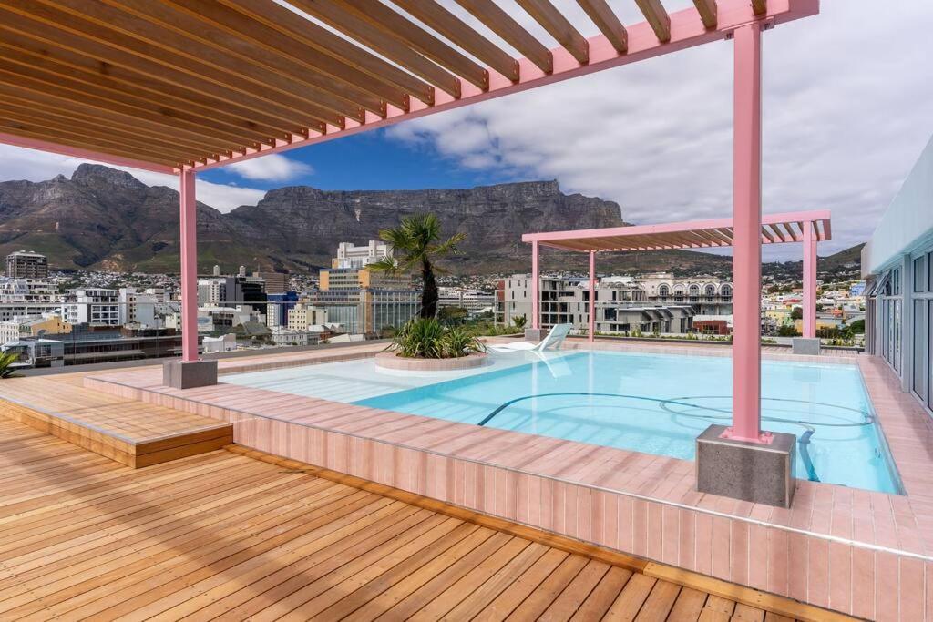 The Rose 604: Central Studio With Rooftop Pool Cape Town Exterior photo