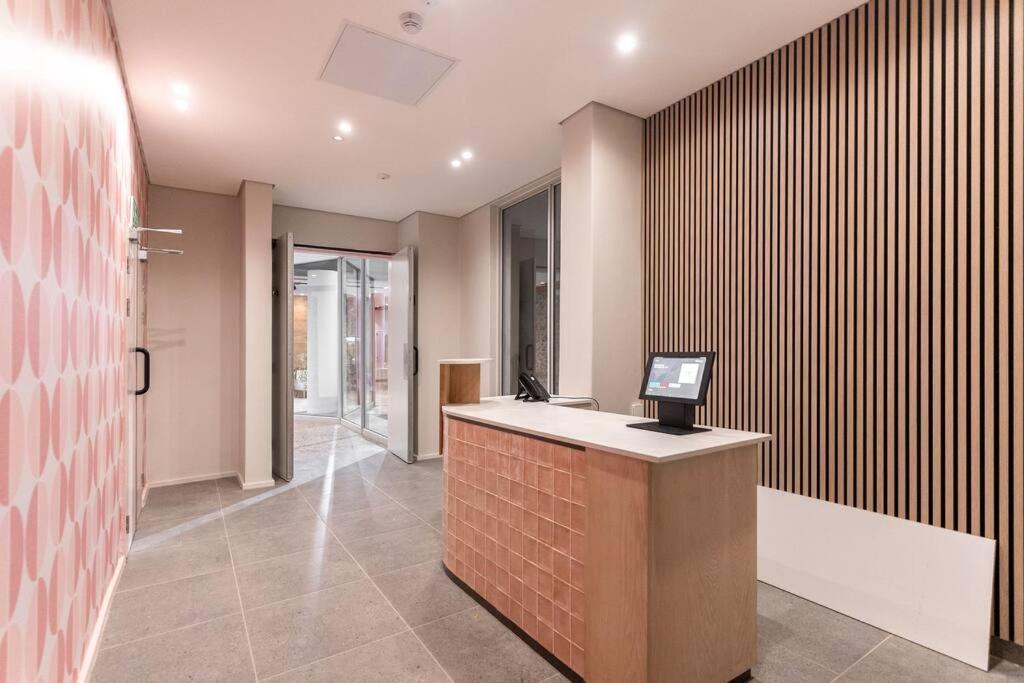 The Rose 604: Central Studio With Rooftop Pool Cape Town Exterior photo